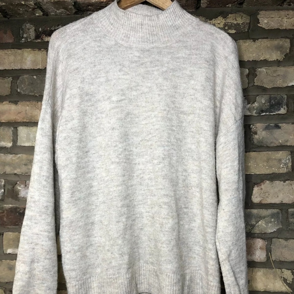 Mock Turtleneck Sweater Grey Pink Tapered Sleeve Soft